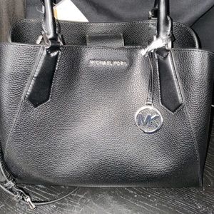 Michael Kors KIMBERLY L Satchel Blk Pebble Leather